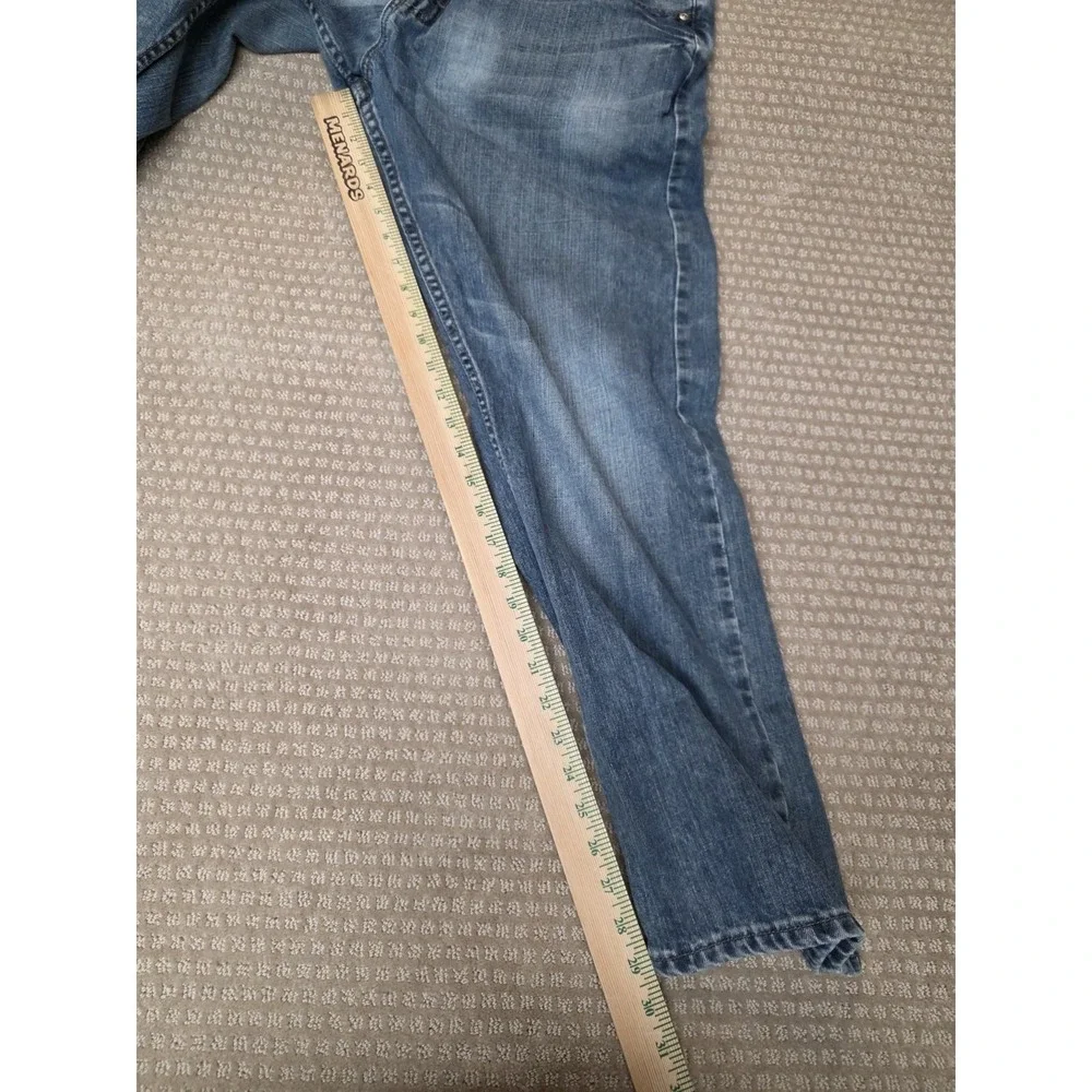 Wrangler Jeans Men's Size 33 x 29.5 (Tag 34x30) Relaxed‎ Bootcut 98RNWYA